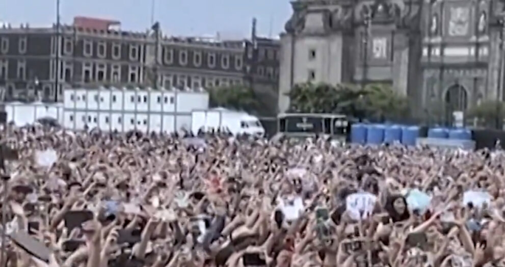 Fans, K-pop group, South Korea