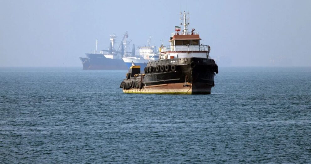 Iran, Strait of Hormuz, Guide Ships