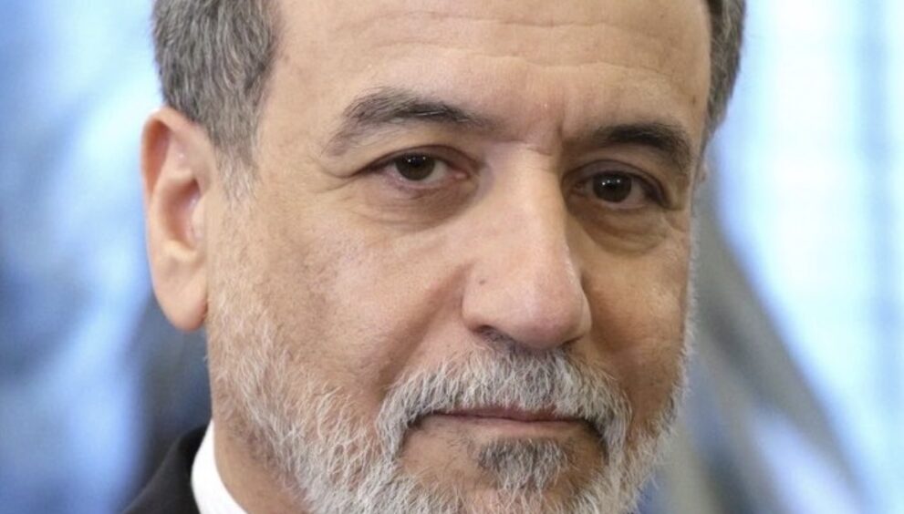 Iran FM, Challenges CIA, Warning, Washington