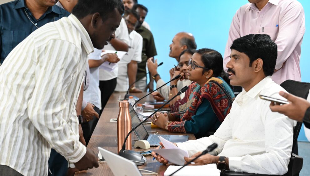 102 Public Grievances Received at Rangareddy Prajavani; Collector Orders Swift Resolution. Image: Style Photo Service